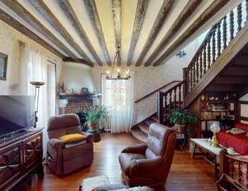 House to sell on the Basque Coast. Bayonne. 220m²,  8 chambres,  930 000 €.